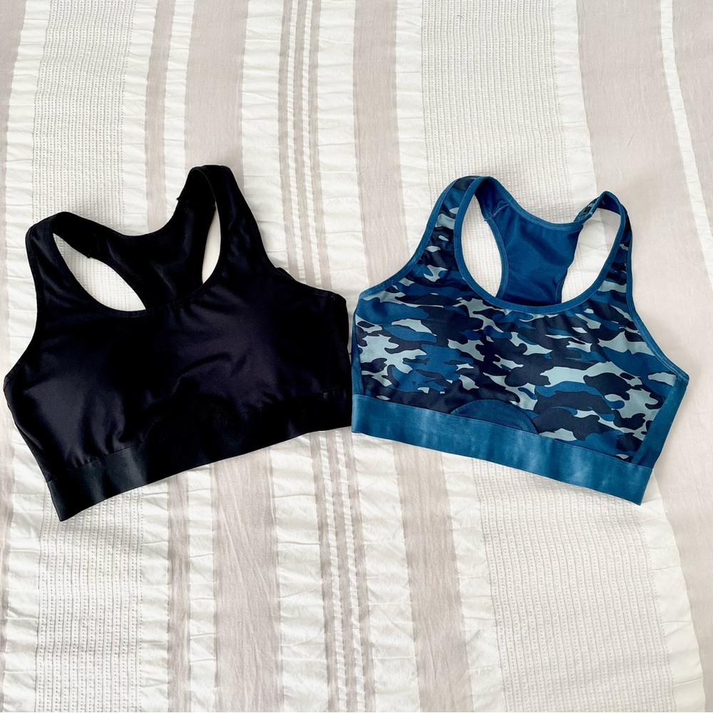 NWOT 2pk Layer 8 Sports Bra Camo and Black size M